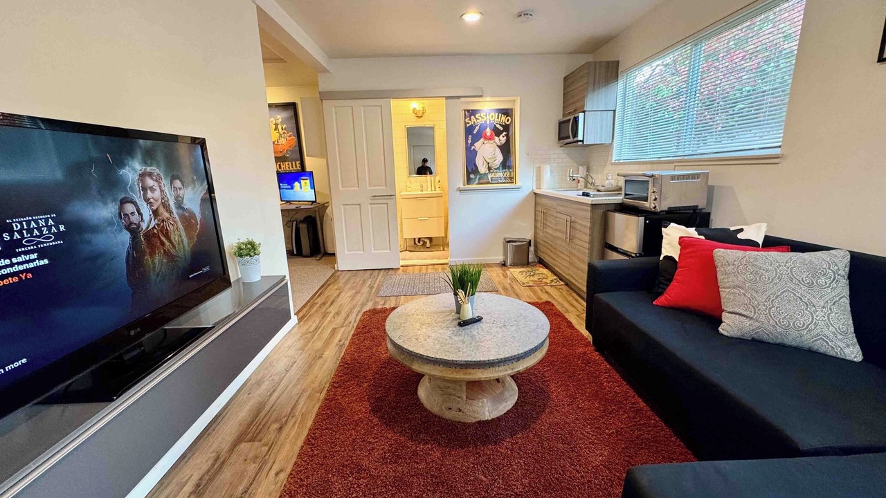 Photo of Livingroom in Lake City