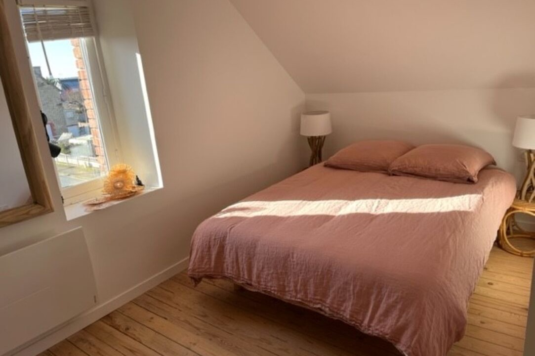 Photo of Bedroom in Lancieux