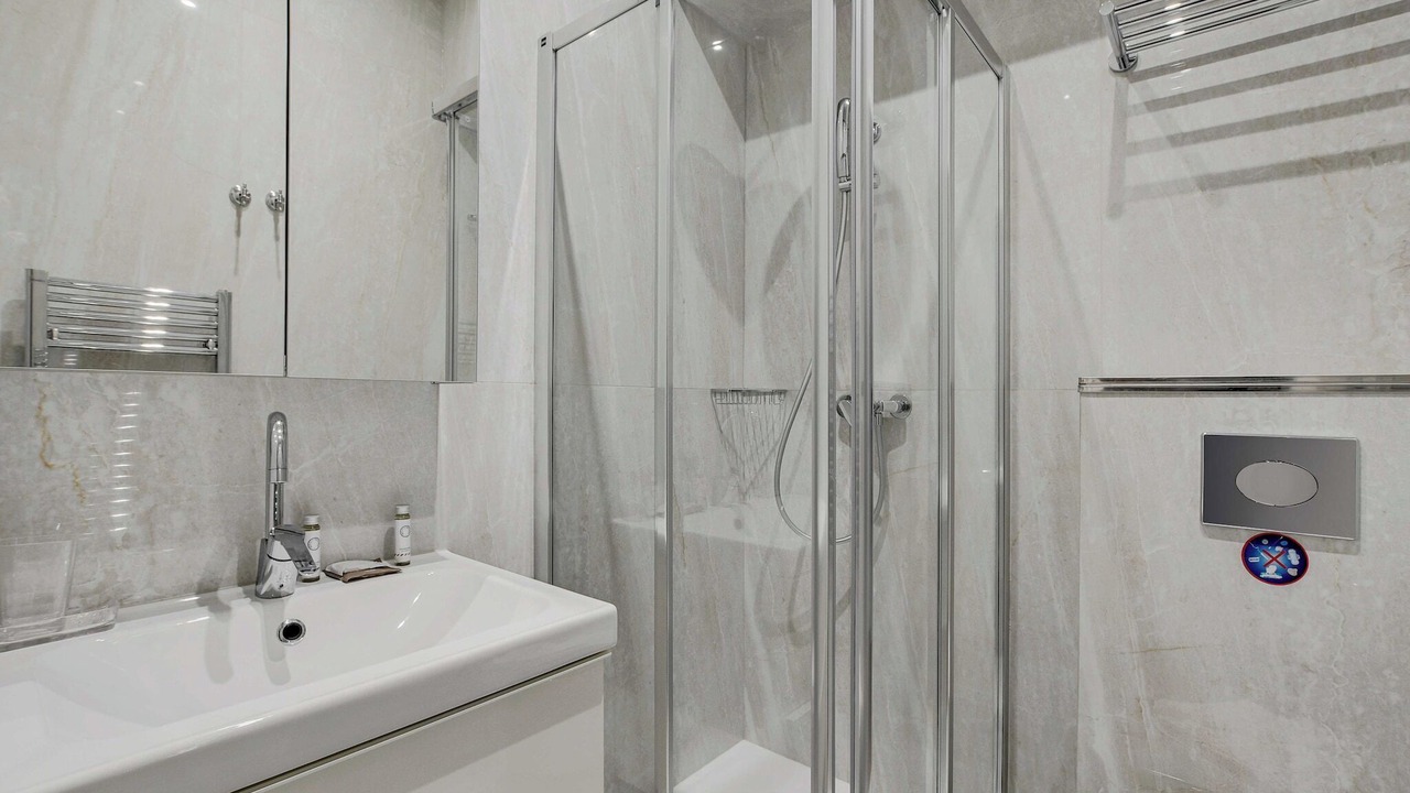 Photo of Bathroom in Batignolles