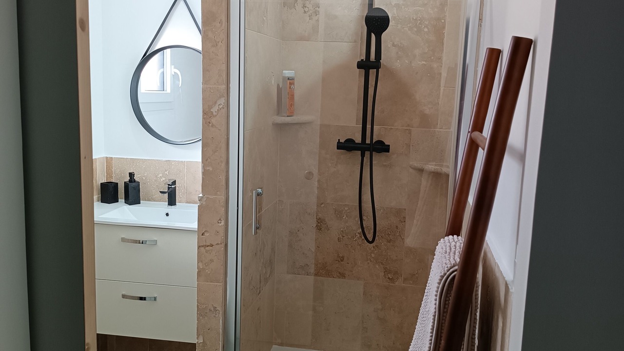 Photo of Bathroom in Villemoustaussou
