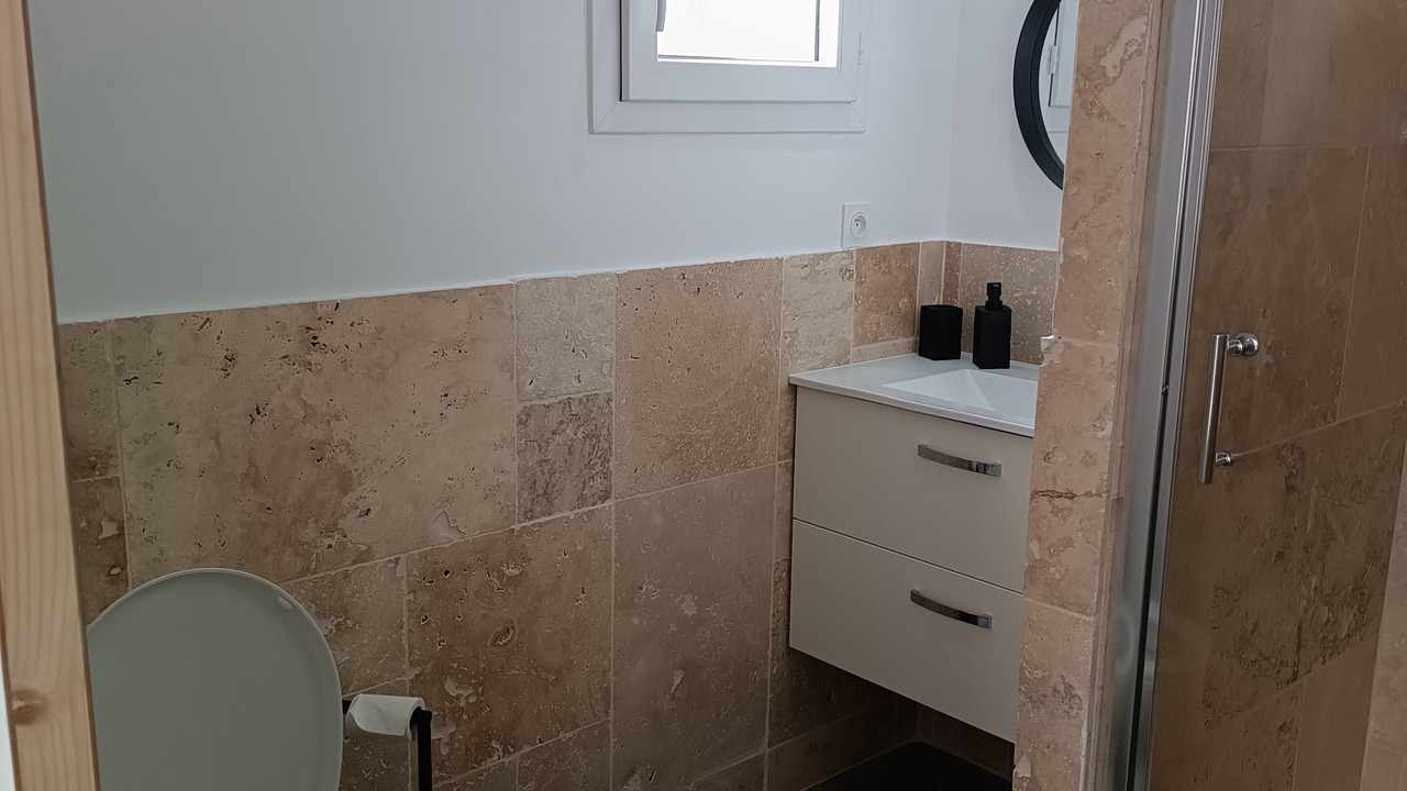 Photo of Bathroom in Villemoustaussou