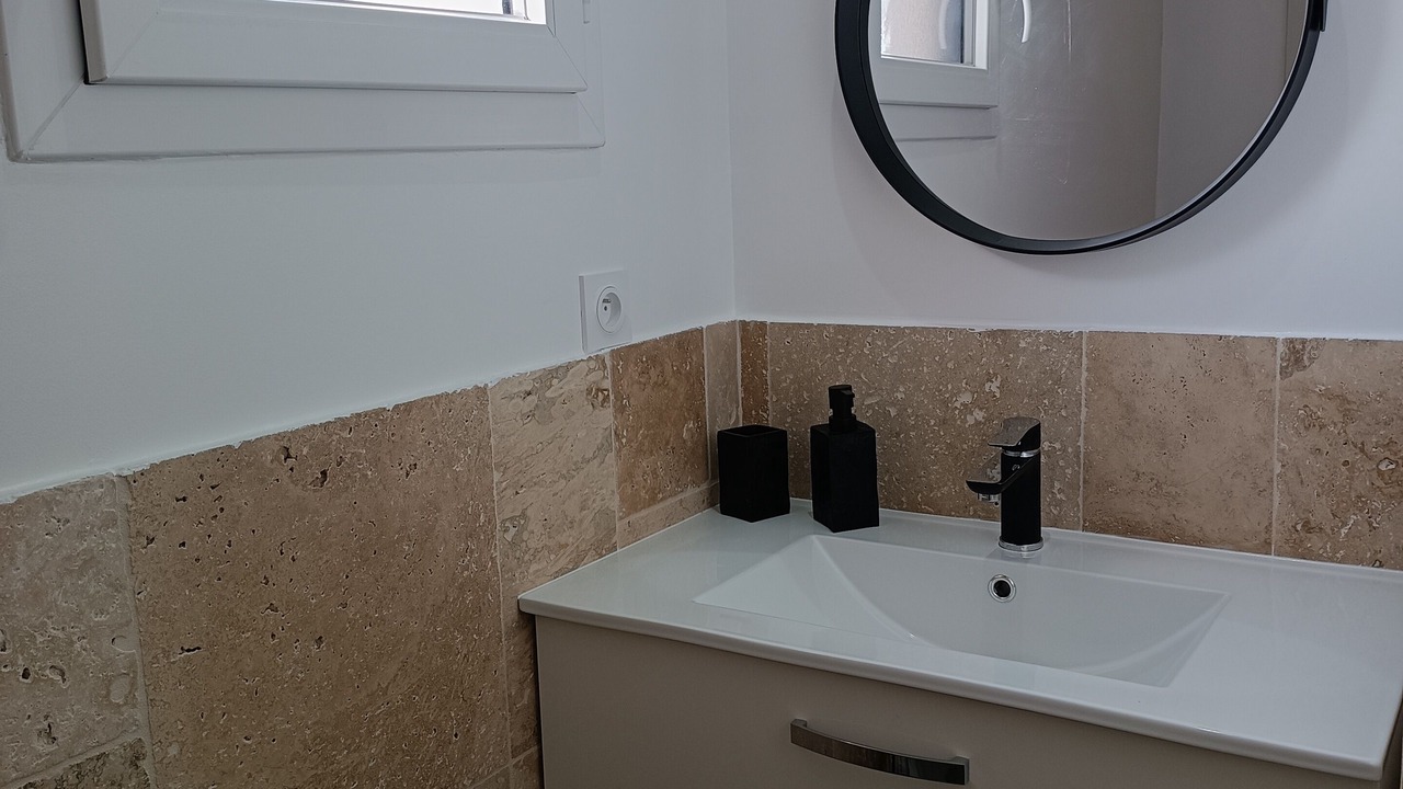 Photo of Bathroom in Villemoustaussou