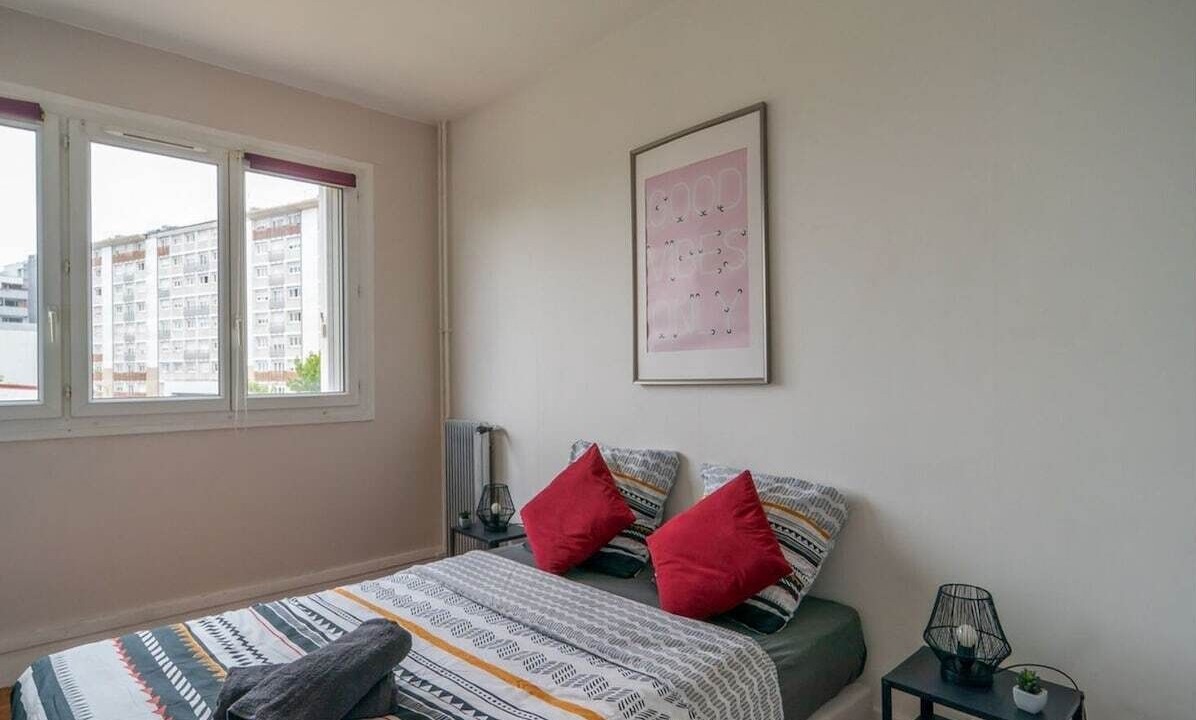 Photo of Bedroom in Joinville-le-Pont