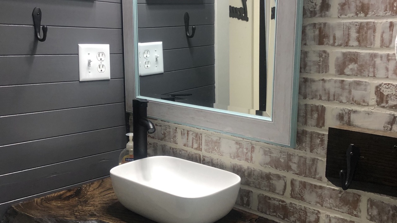 Photo of Bathroom in El Dorado