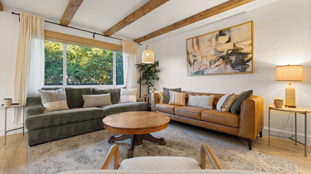 Photo of Livingroom in Winter Gardens