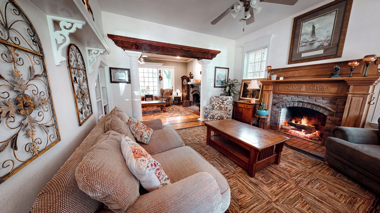 Photo of Livingroom in Elmo