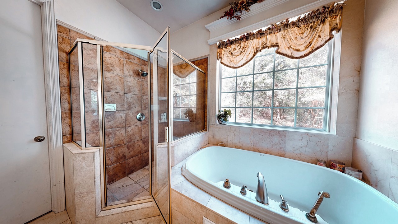 Photo of Bathroom in Elmo
