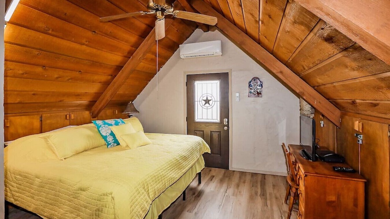 Photo of Bedroom in Canyon