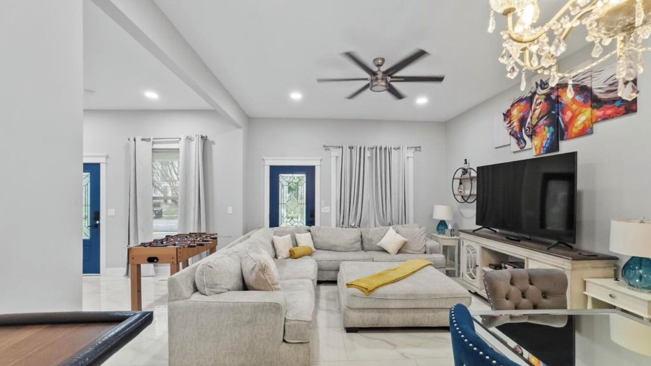Photo of Livingroom in Old Louisville