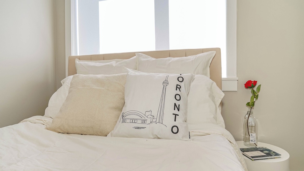 Photo of Bedroom in Lakeview