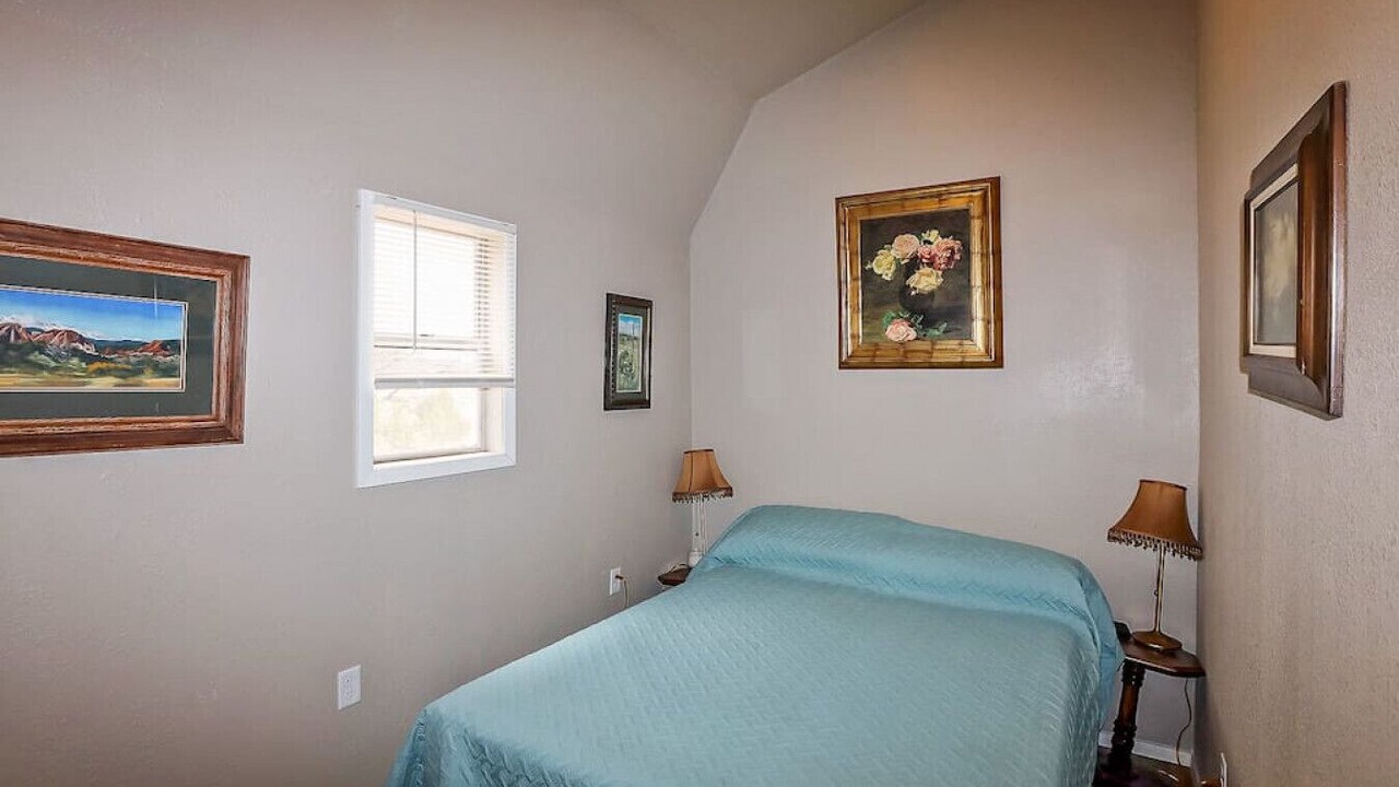 Photo of Bedroom in Canyon