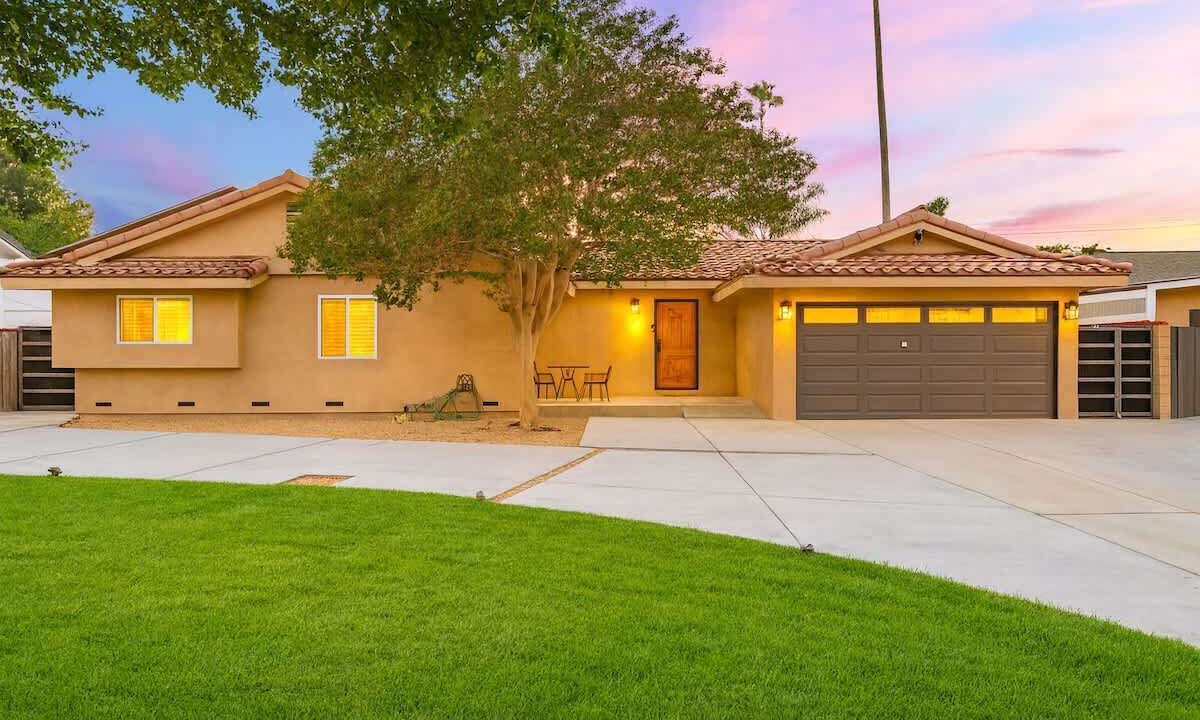 Photo of Outdoor in Northridge