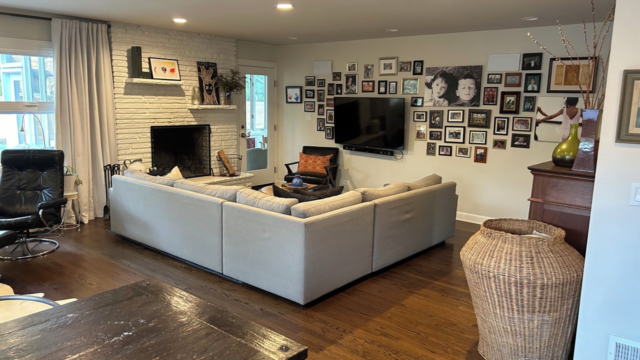 Photo of Livingroom in La Grange