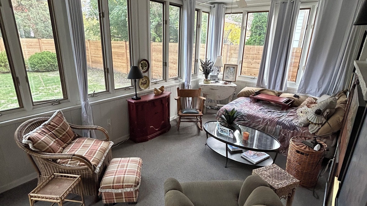 Photo of Livingroom in La Grange