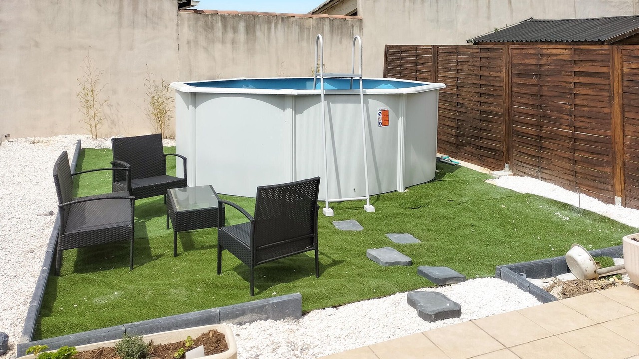 Photo of Outdoor in La Capelle-et-Masmolene