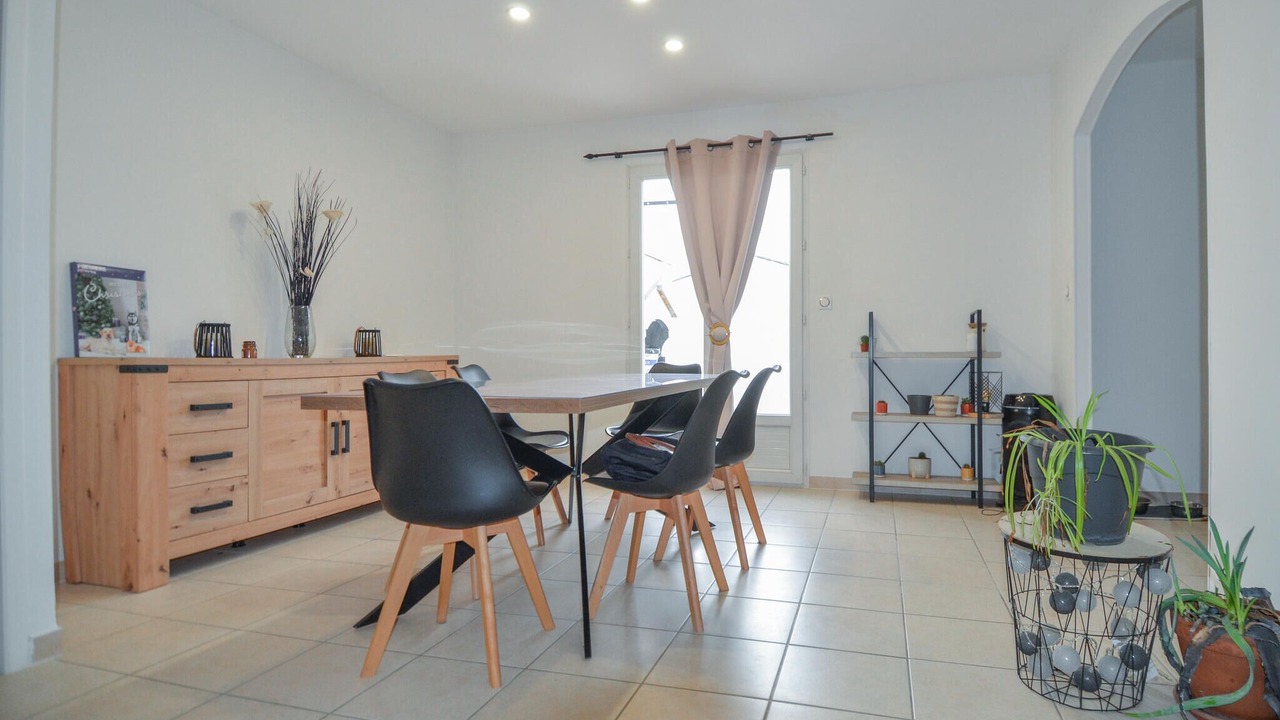 Photo of Bedroom in La Capelle-et-Masmolene
