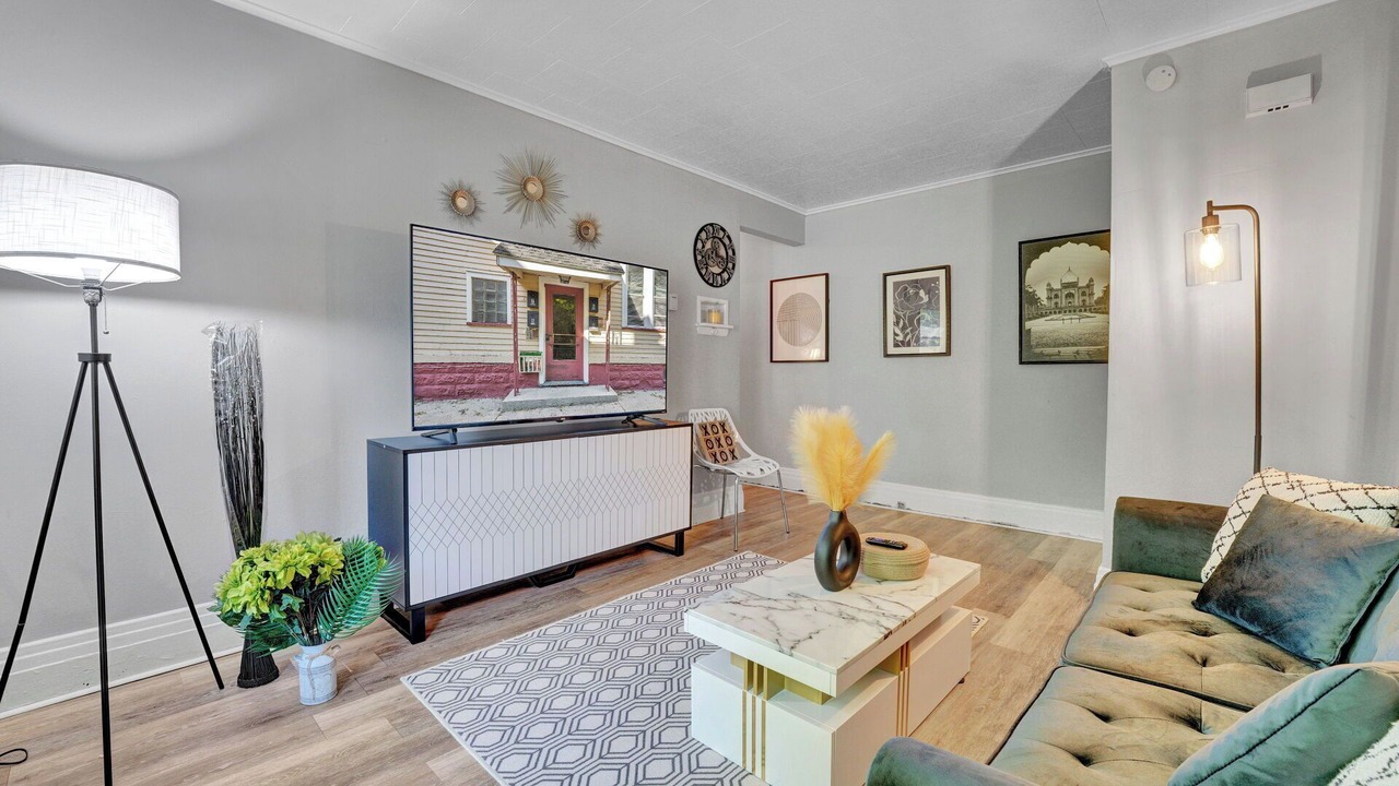 Photo of Livingroom in Rochester