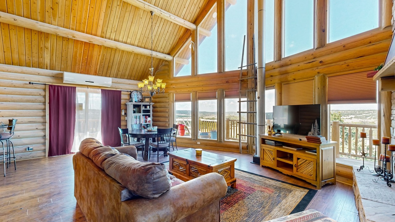 Photo of Livingroom in Pie Town