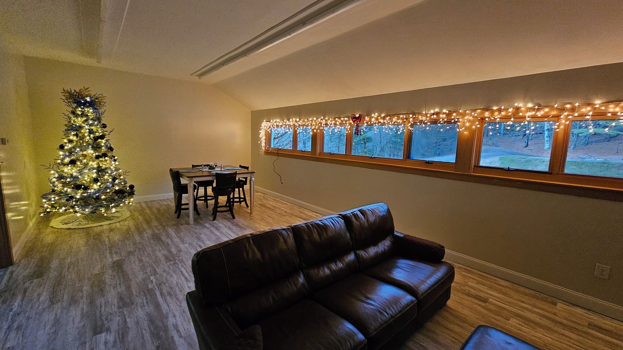 Photo of Livingroom in Pembroke