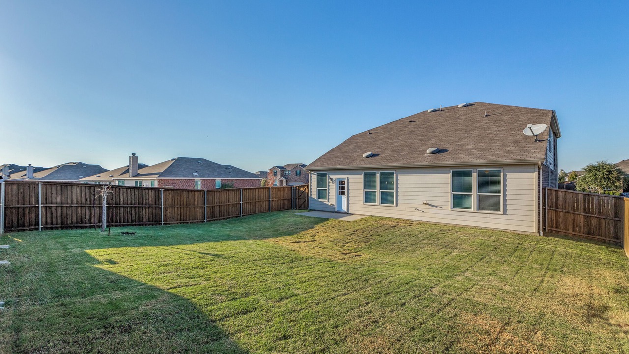 Photo of Outdoor in Aubrey