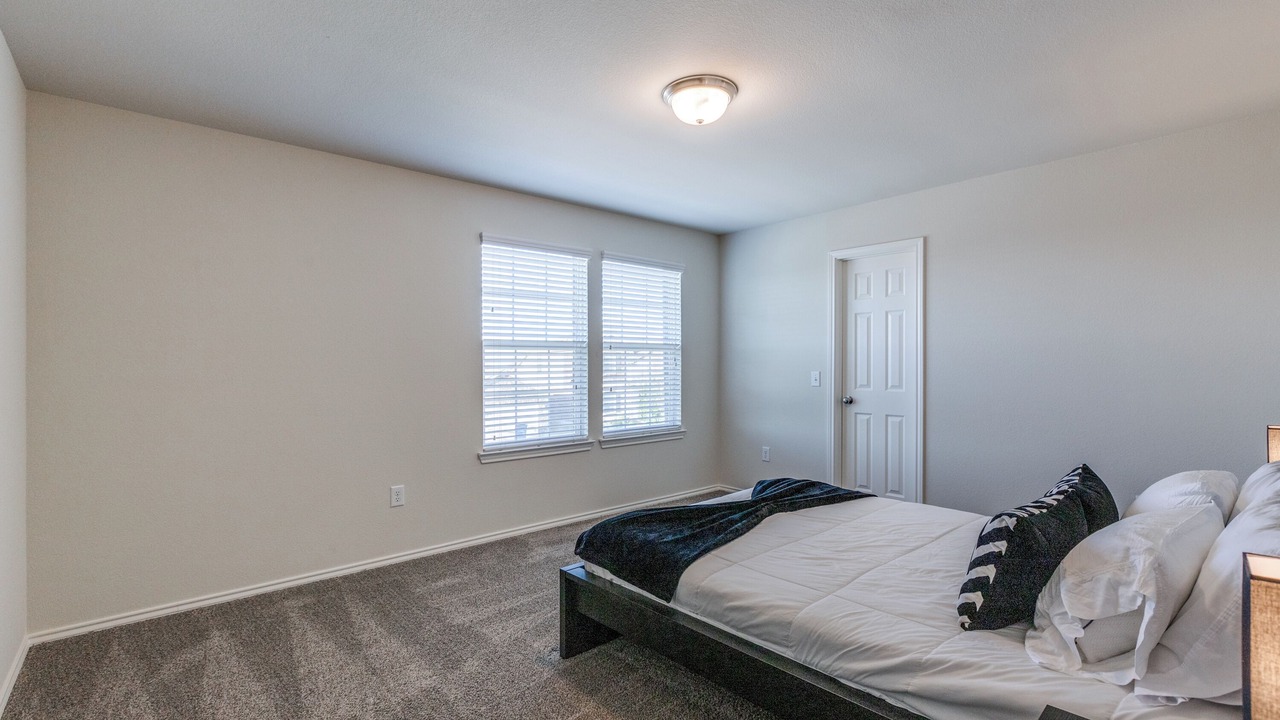 Photo of Bedroom in Aubrey