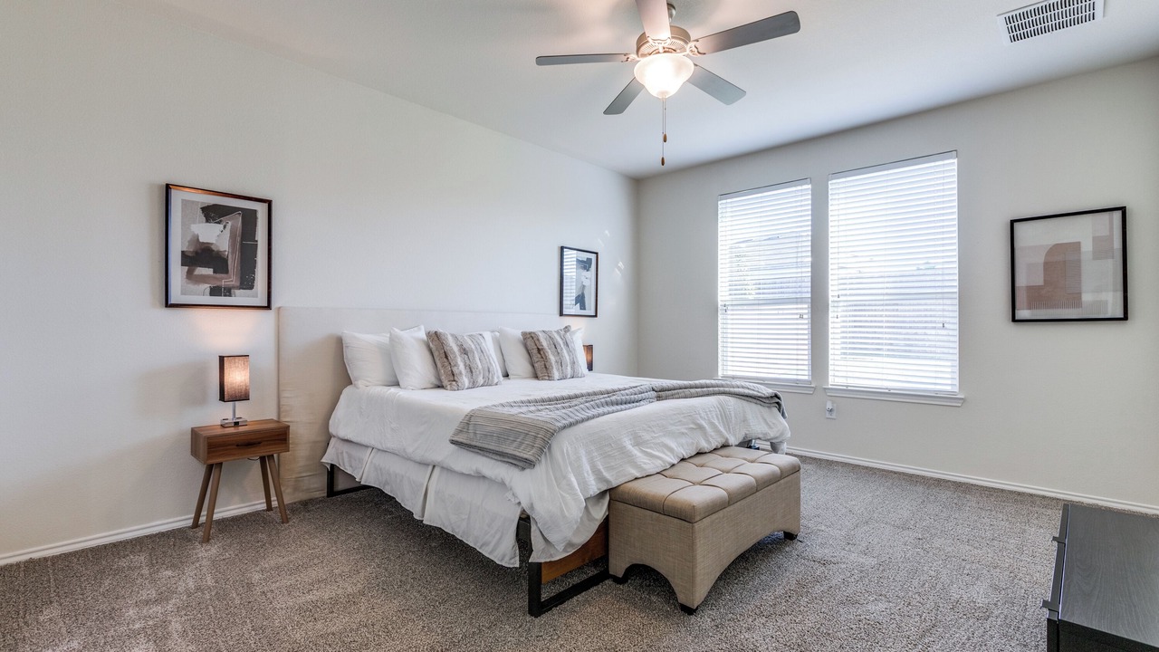 Photo of Bedroom in Aubrey