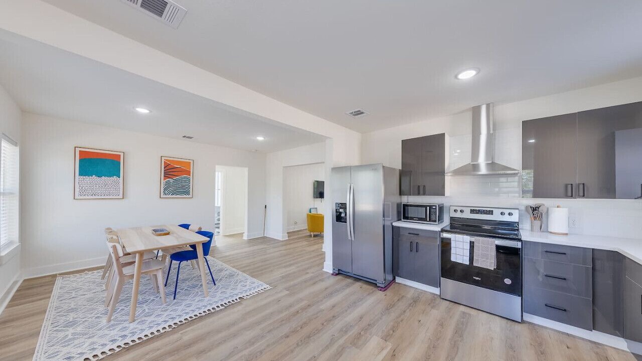 Photo of Bedroom in South Central Houston