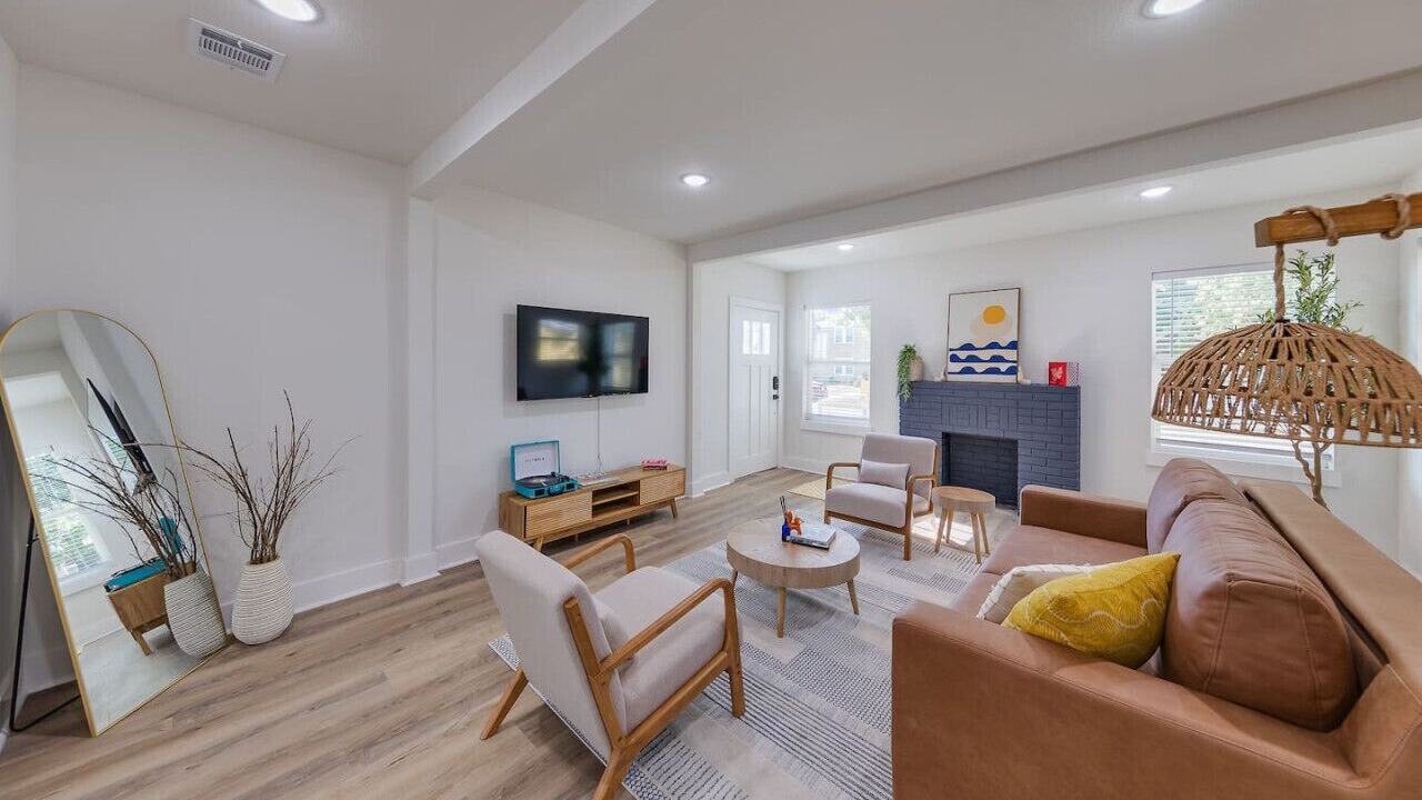 Photo of Bedroom in South Central Houston