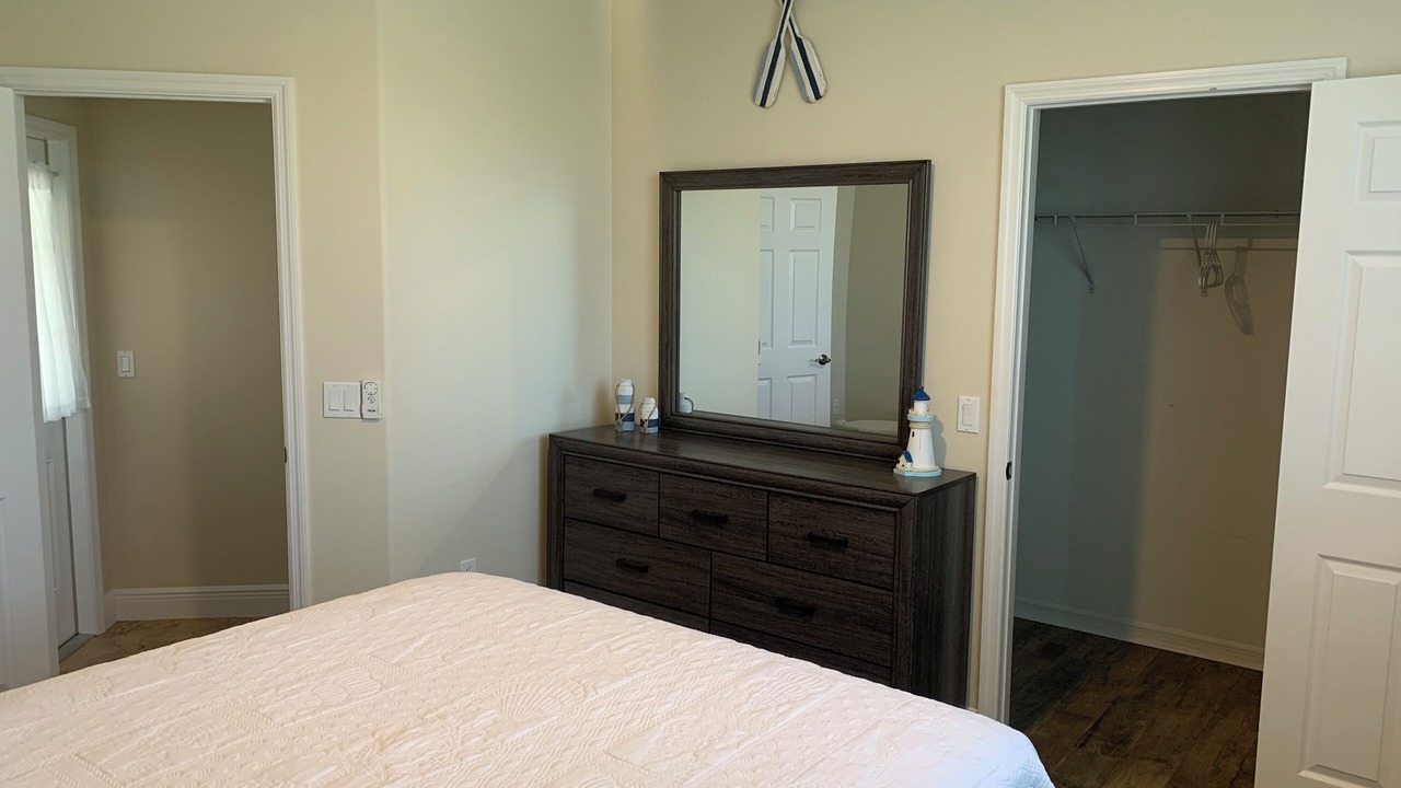 Photo of Bedroom in Englewood East