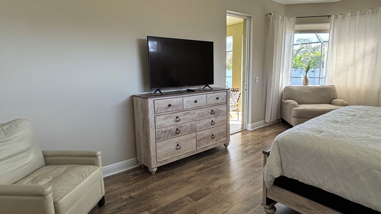 Photo of Bedroom in Englewood East
