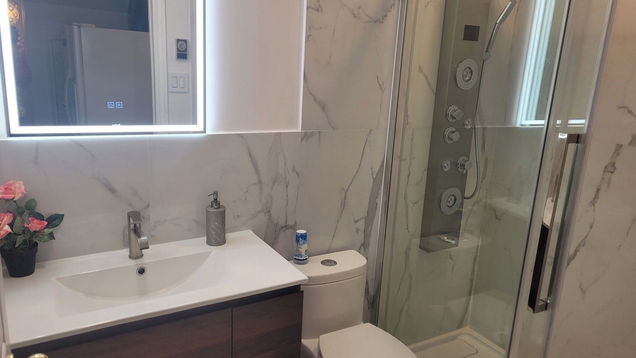 Photo of Bathroom in Willowdale