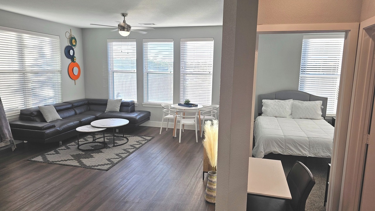 Photo of Livingroom in Lewisville