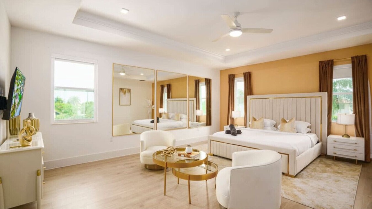 Photo of Bedroom in Ludlam