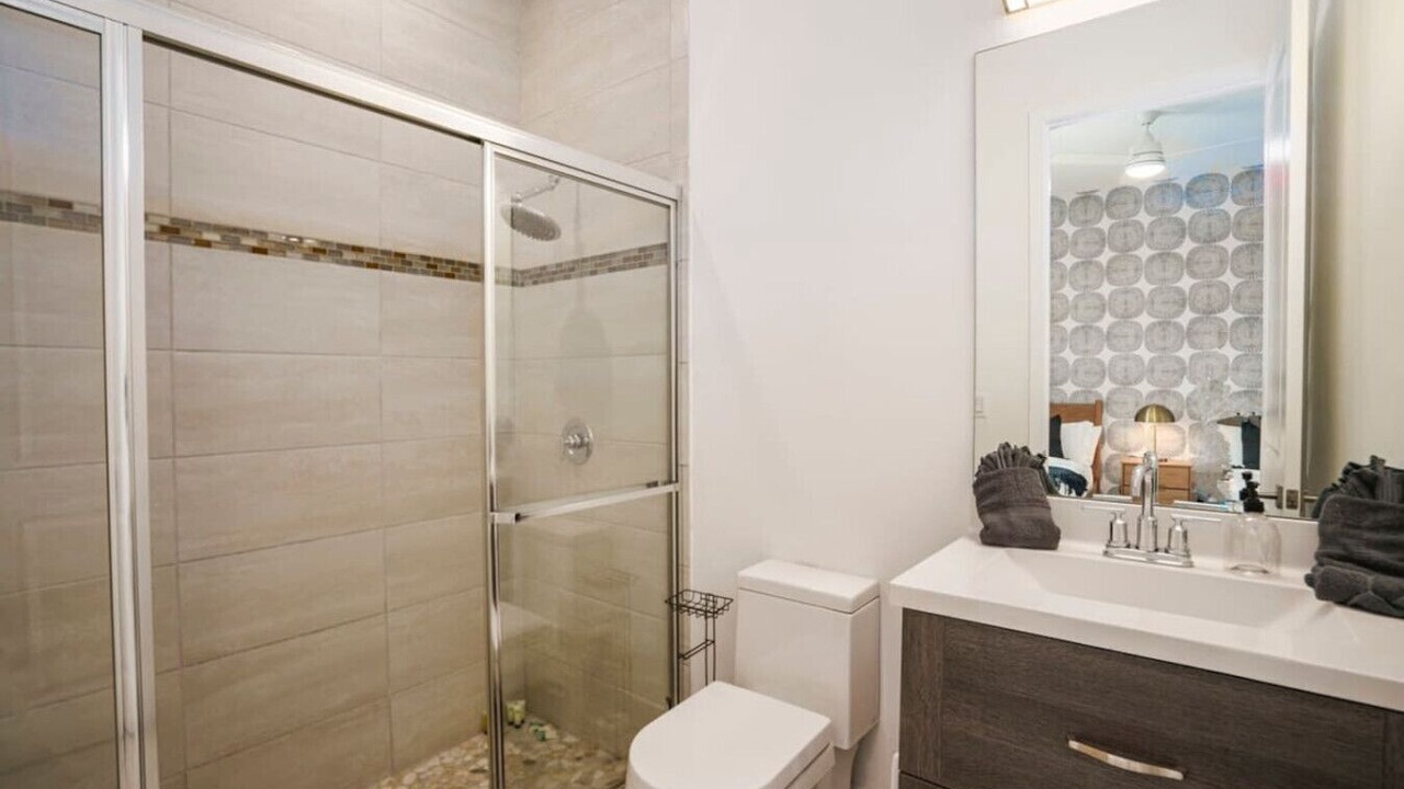 Photo of Bathroom in Ludlam