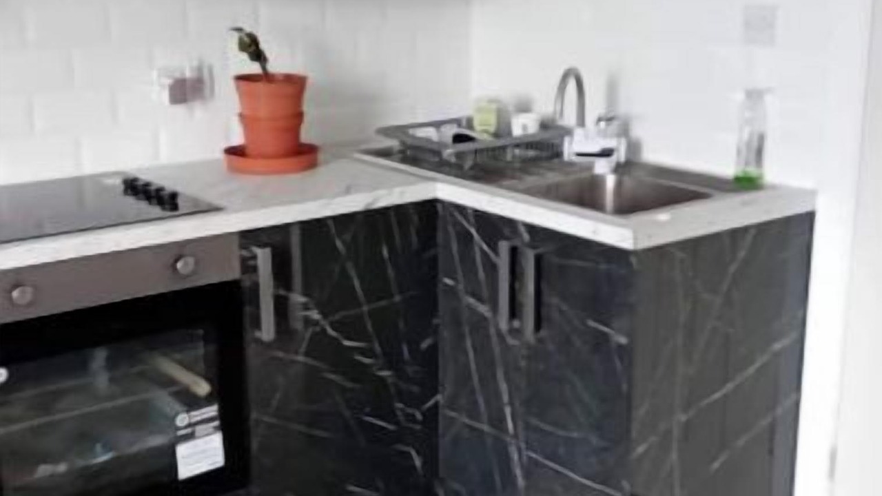 Photo of Kitchen in Fence