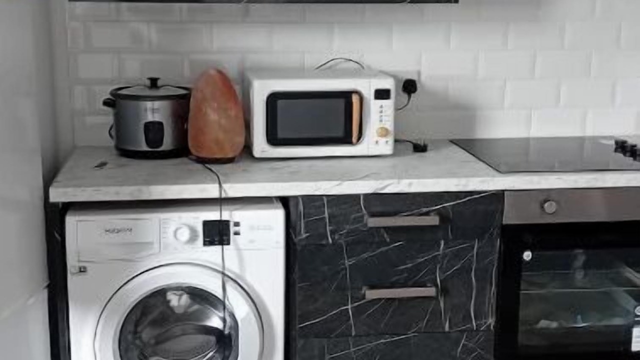 Photo of Kitchen in Fence