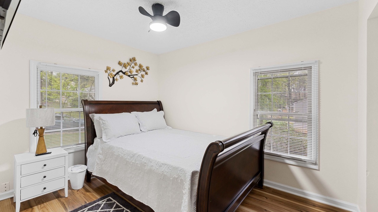 Photo of Bedroom in Forest Park