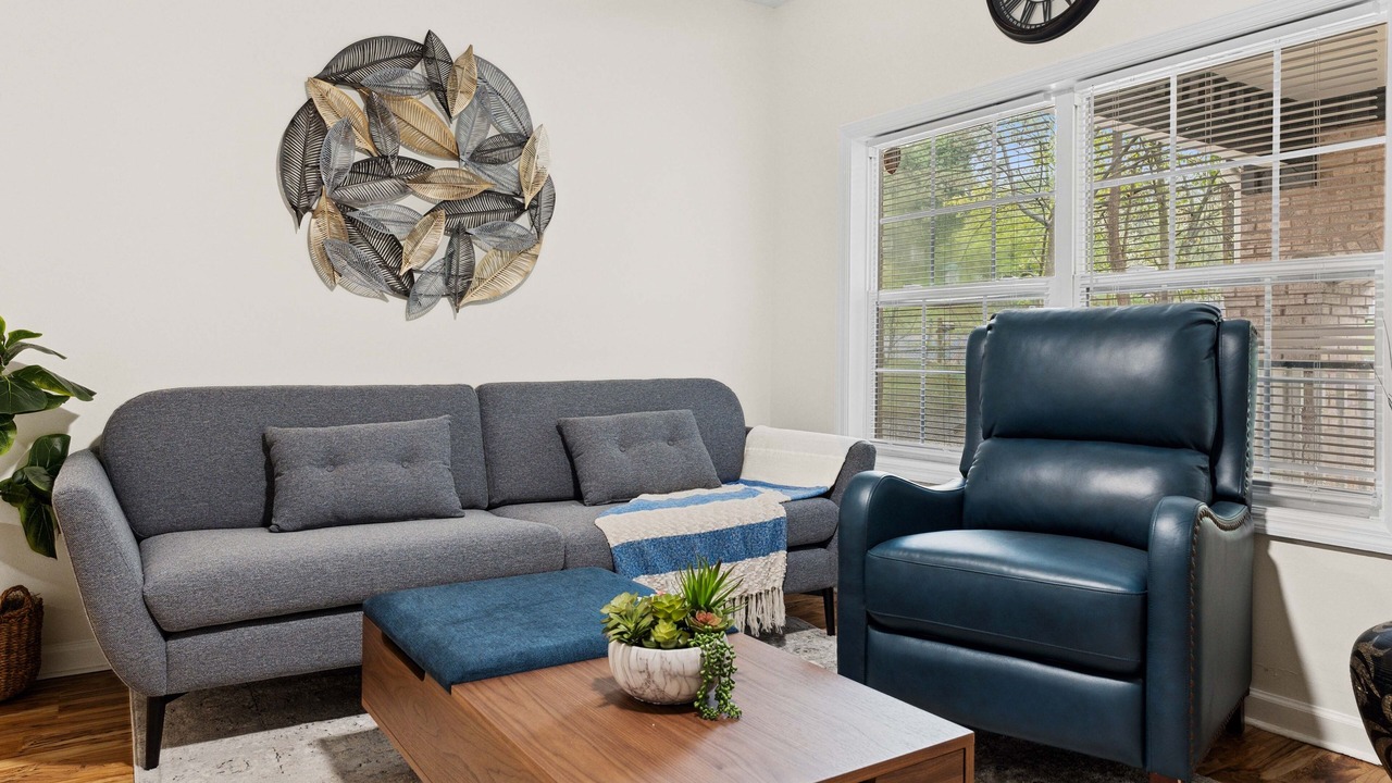 Photo of Livingroom in Forest Park