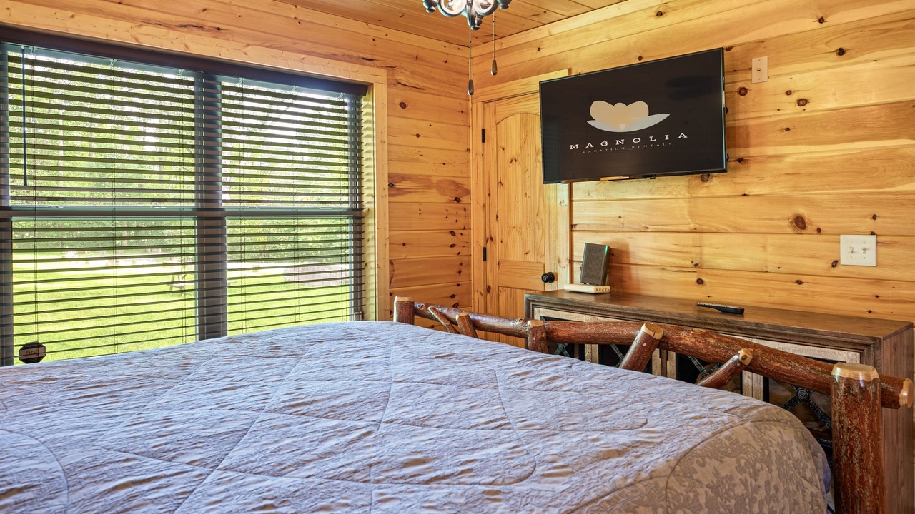 Photo of Bedroom in Rocky Grove