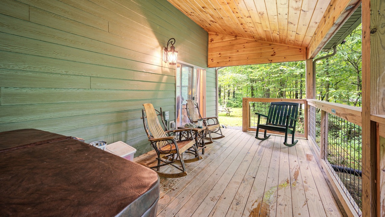 Photo of Patio Balcony in Rocky Grove