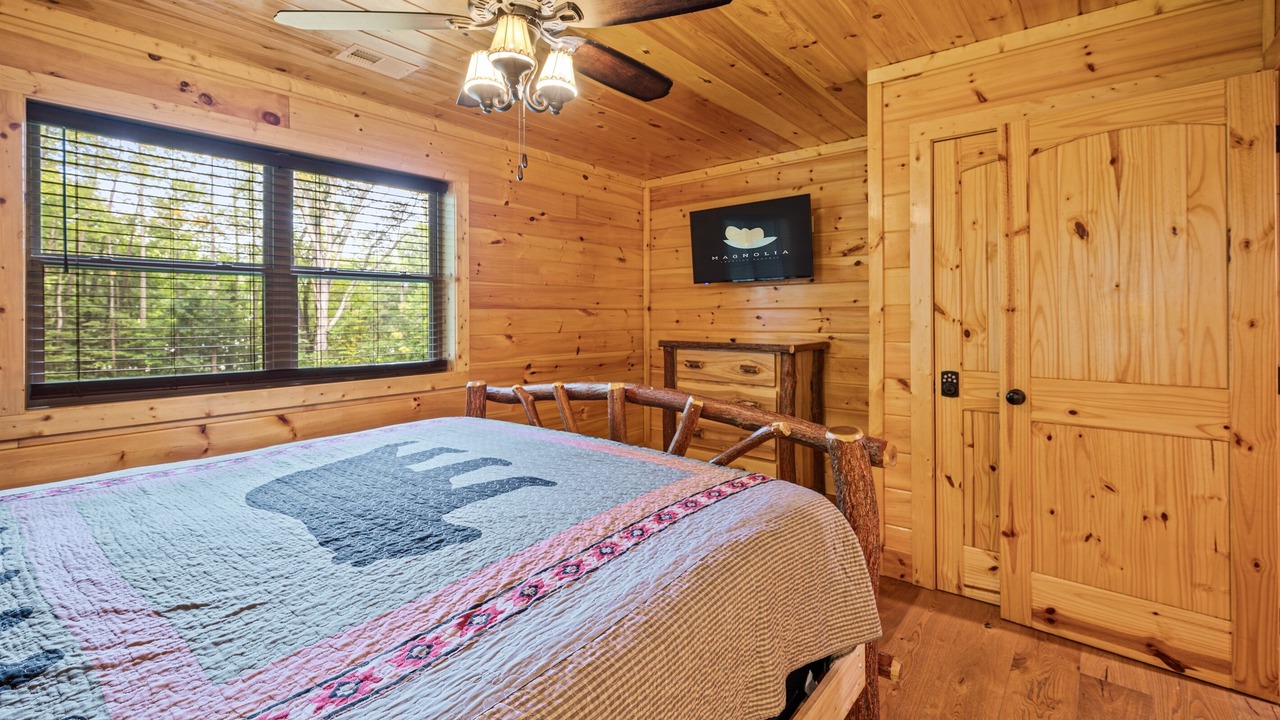 Photo of Bedroom in Rocky Grove