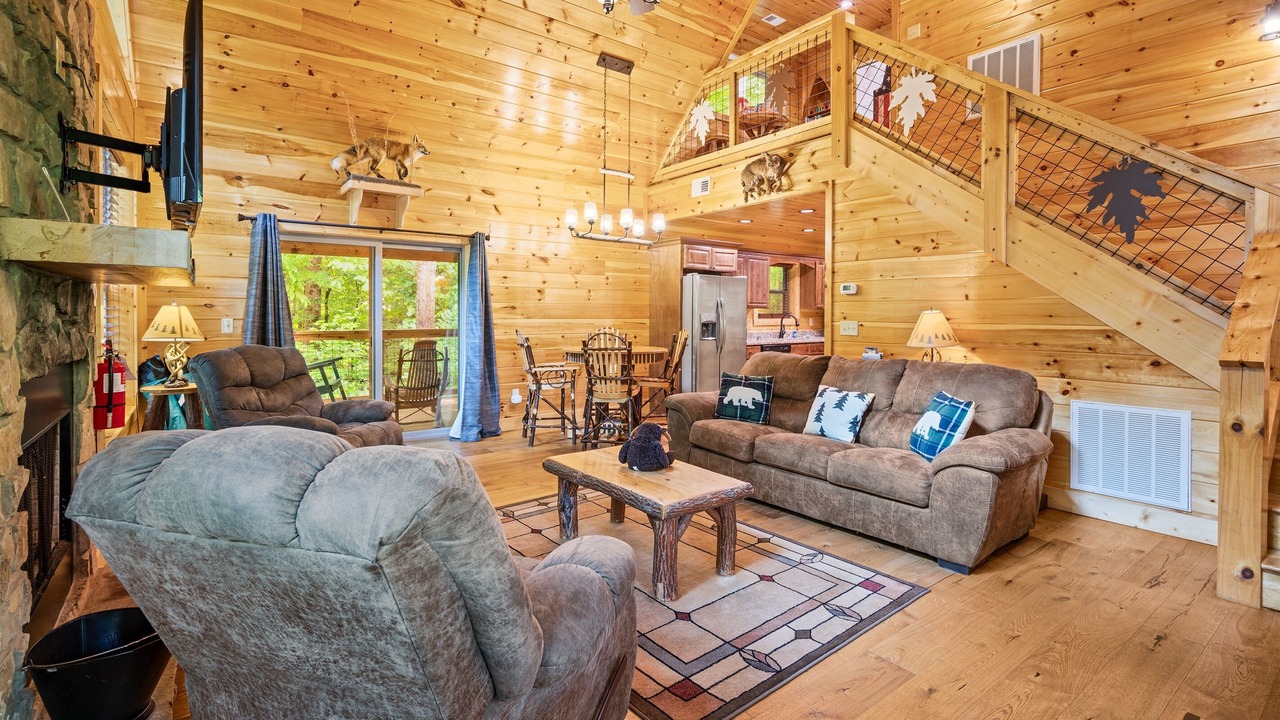 Photo of Livingroom in Rocky Grove