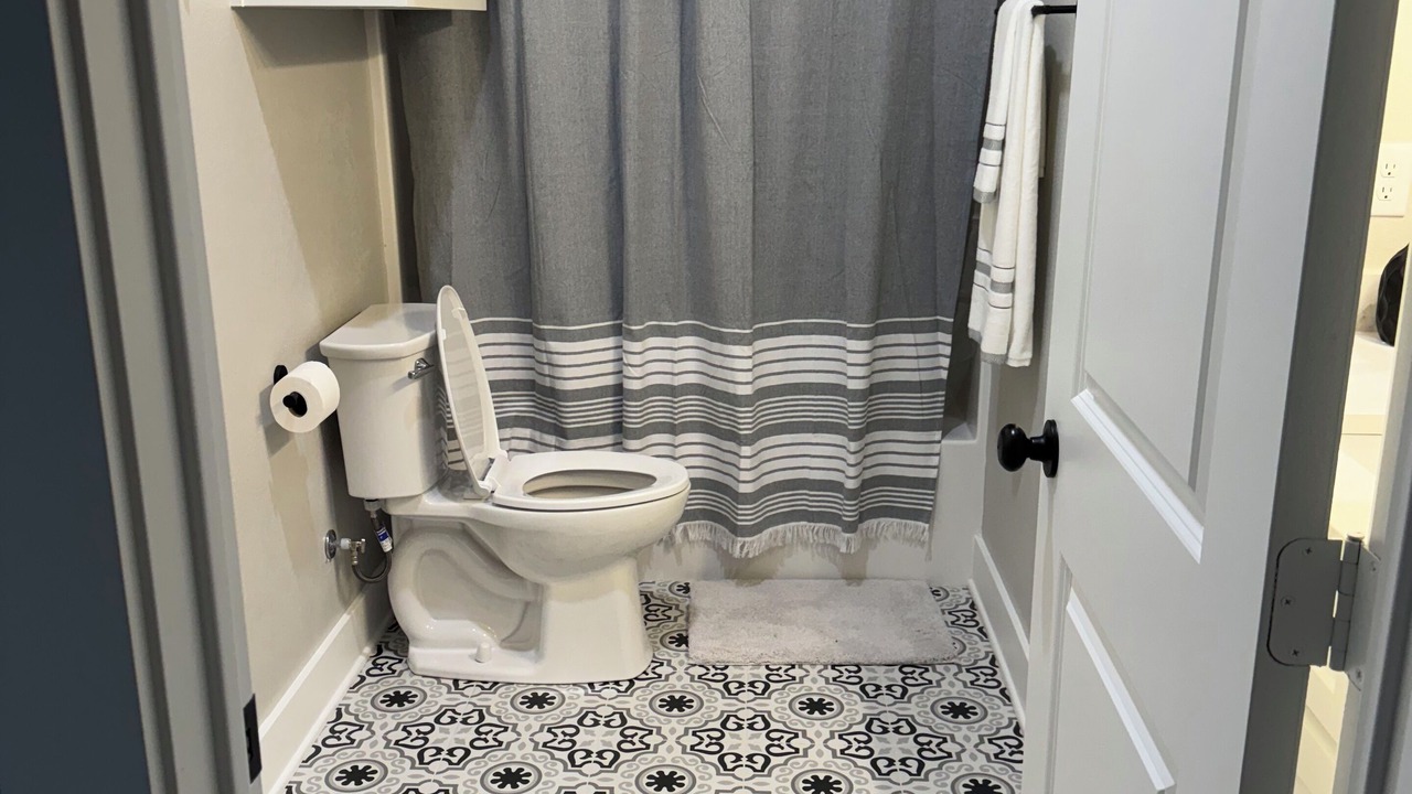 Photo of Bathroom in Flint