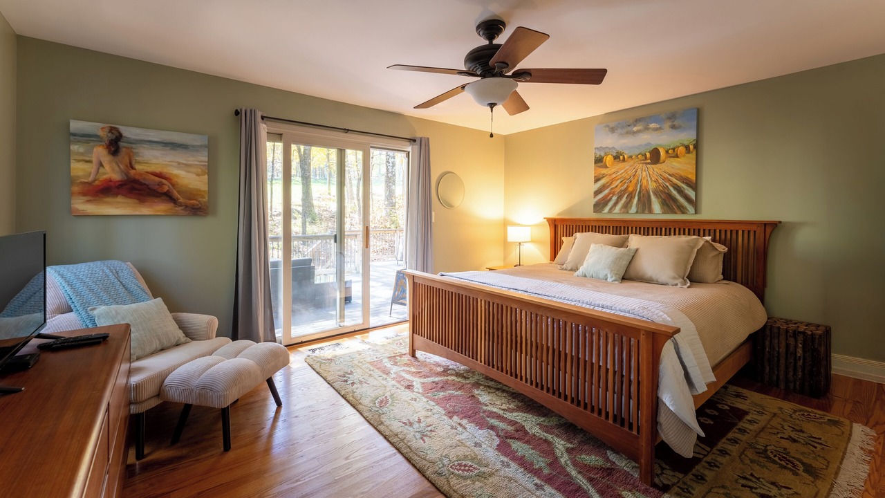 Photo of Bedroom in Chestnut Springs