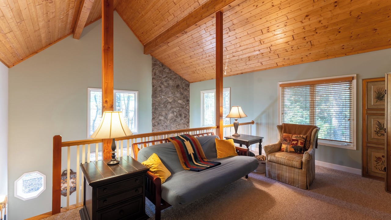Photo of Livingroom in Chestnut Springs