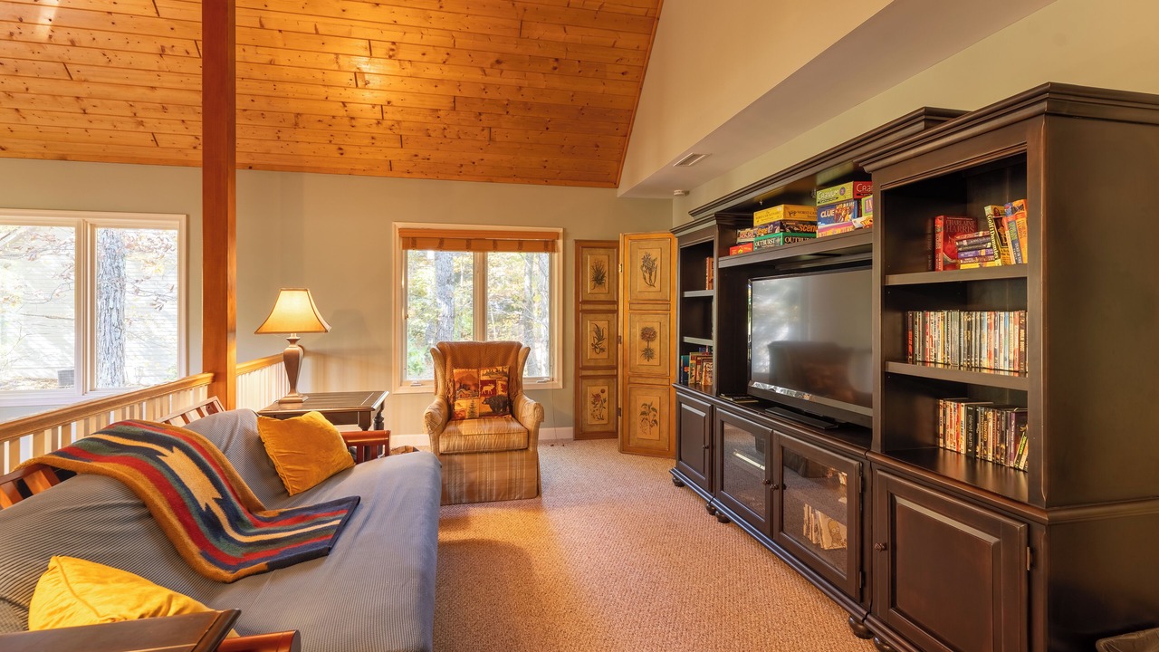 Photo of Livingroom in Chestnut Springs