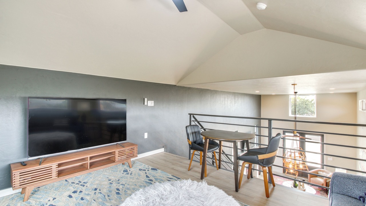 Photo of Livingroom in Medicine Park