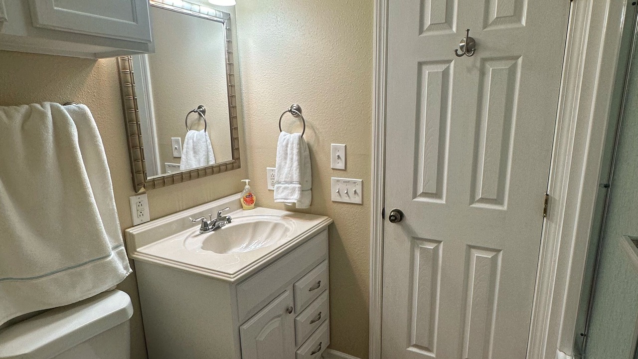 Photo of Bathroom in Doyline