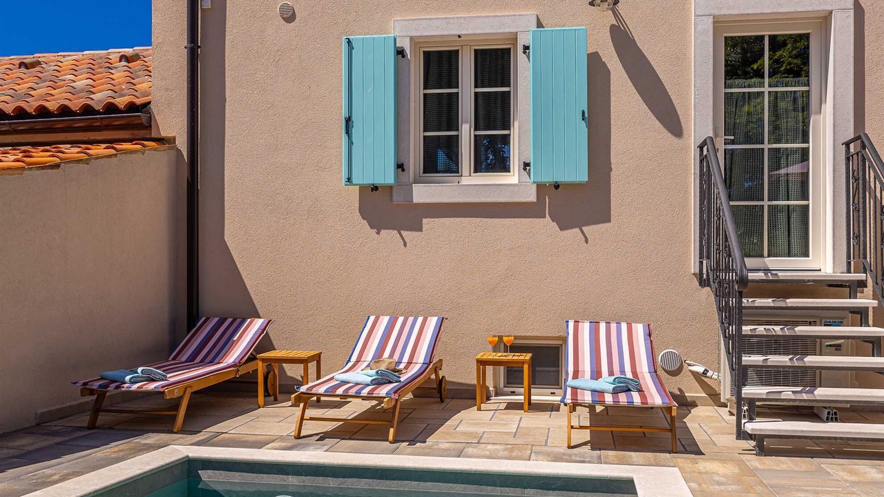 Photo of Outdoor in Risika