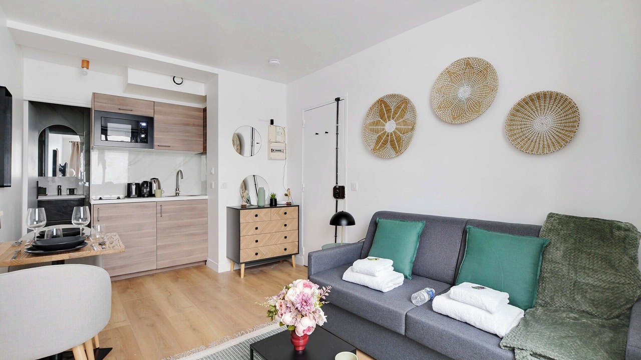 Photo of Livingroom in 17th Arrondissement